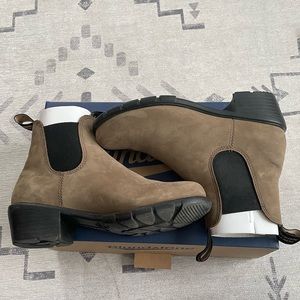 Blundstone heeled chelsea
